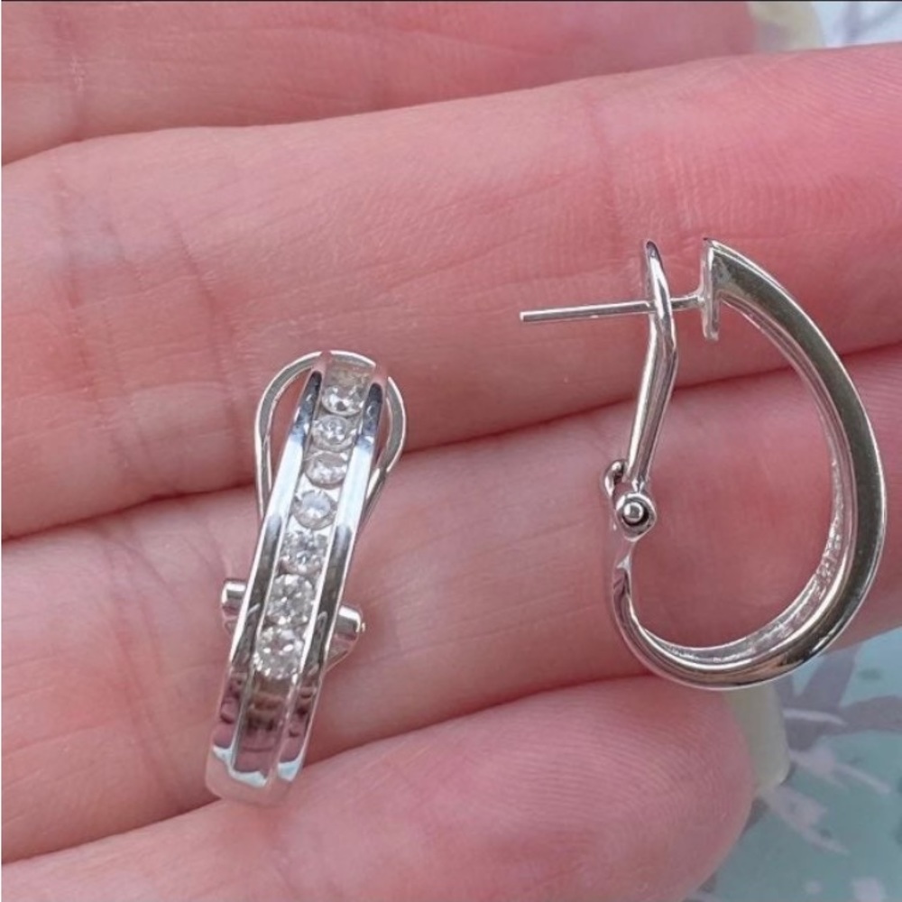 Diamond earrings